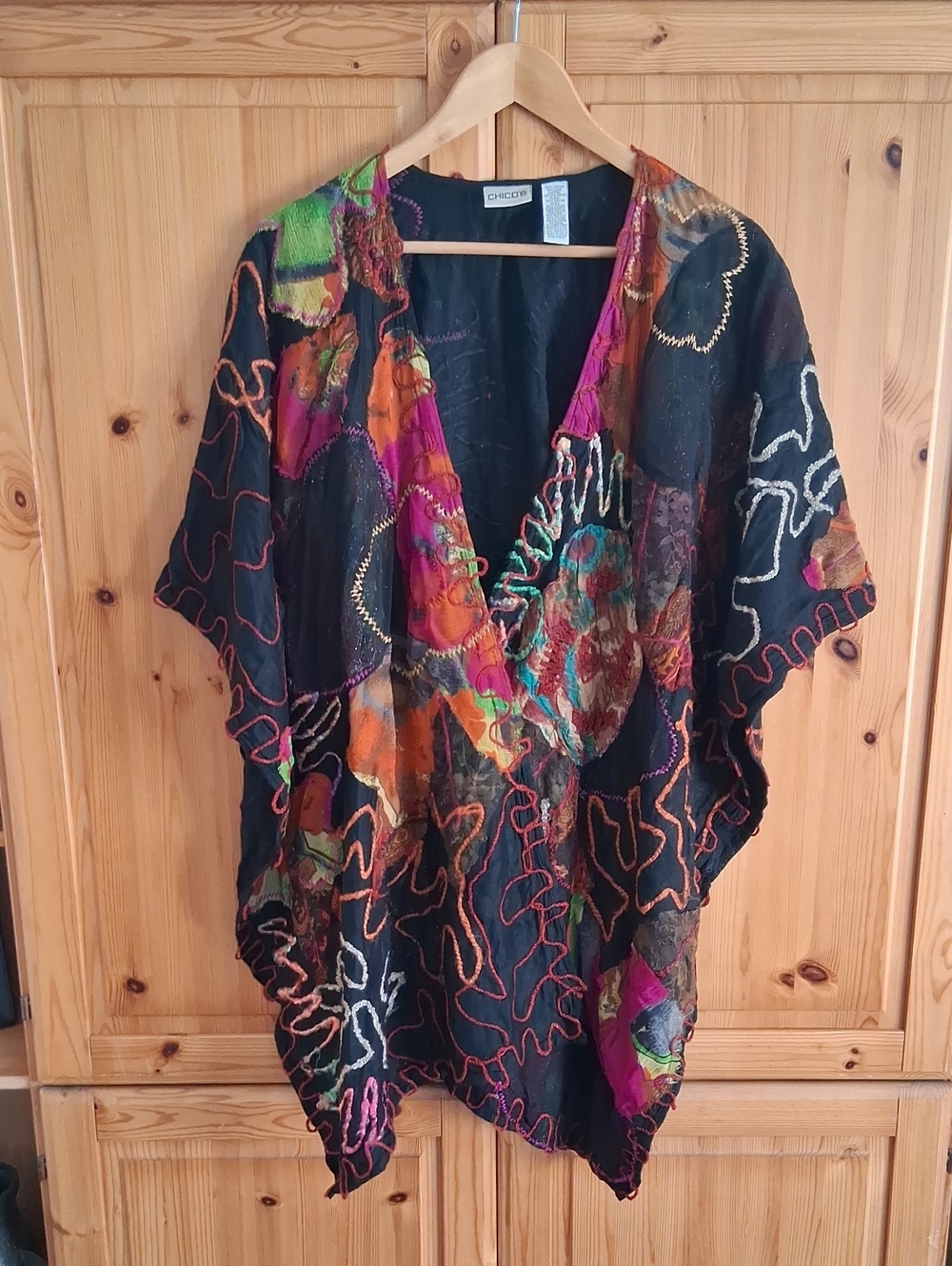Chico's Black Multicolor Mixed Media Art To Wear Kimono Poncho Blouse